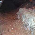 Dégagement d’un muret dans la galerie