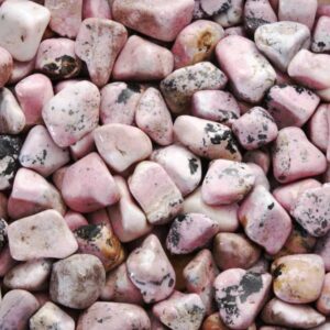 Pierre roulée rhodonite taille M, polie, rose avec inclusions noires, provenant du Pérou